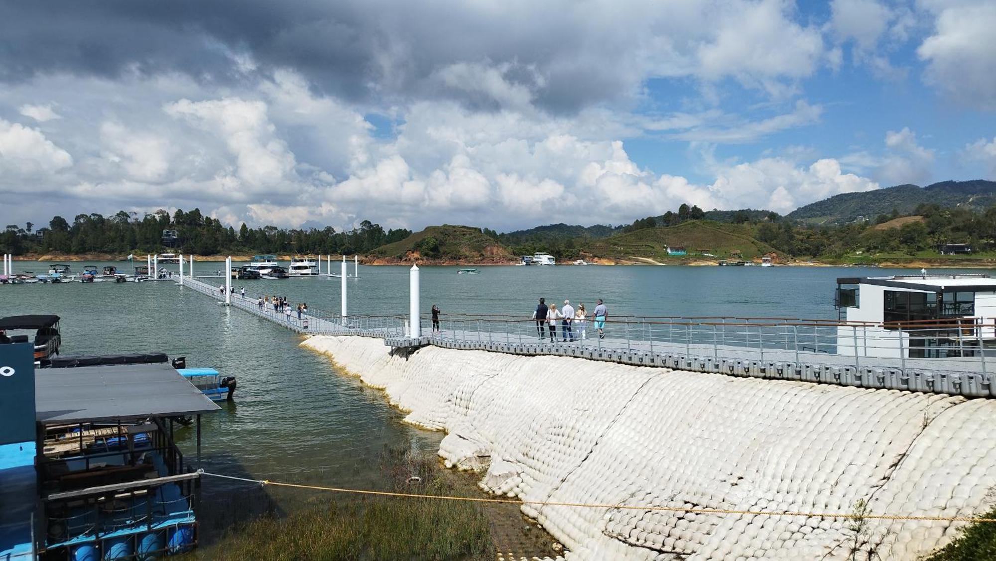 Apartamento Centro Guatape, Parque Y Embalse Kültér fotó